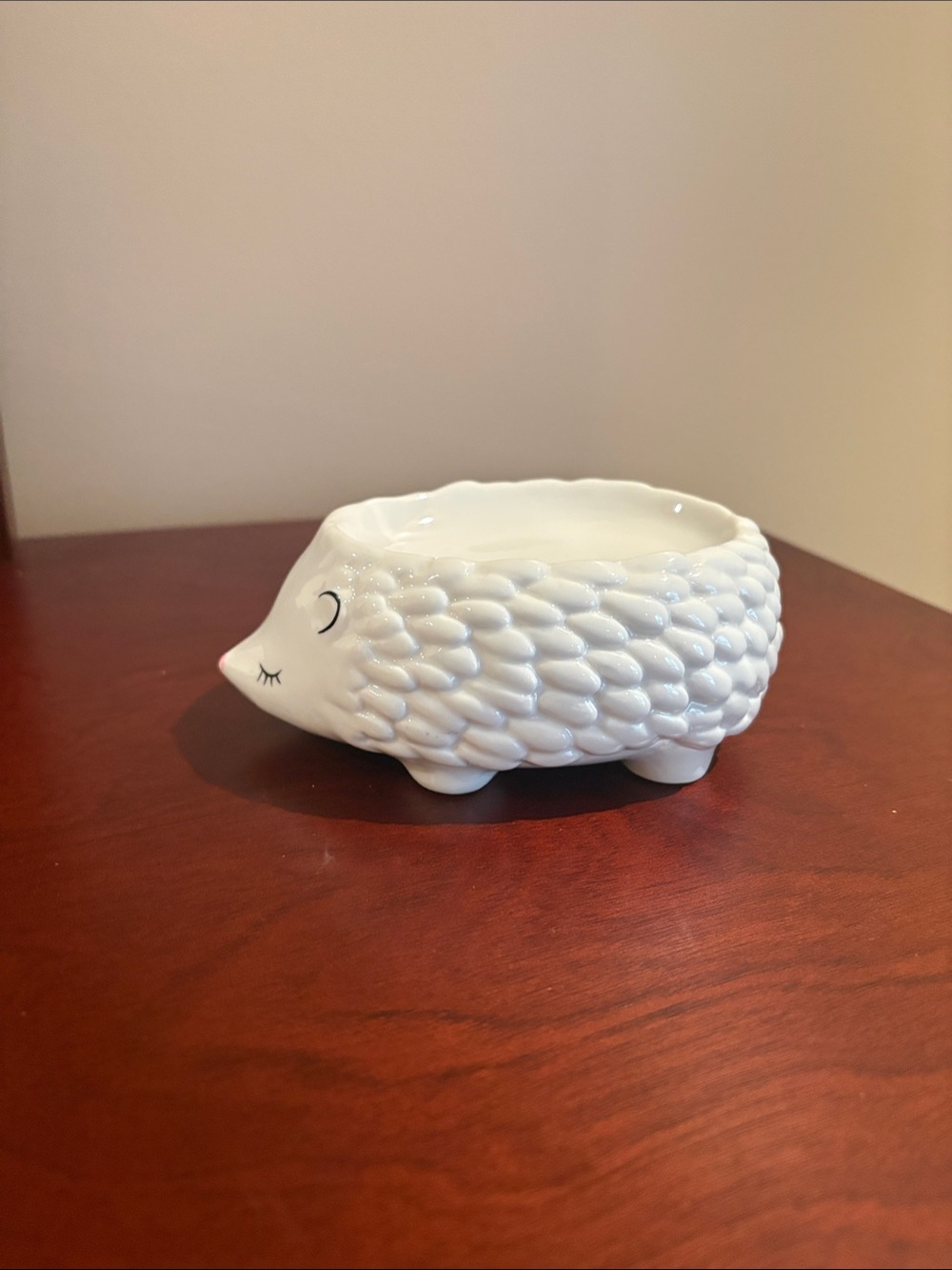 Ceramic Hedgehog dish soap- White